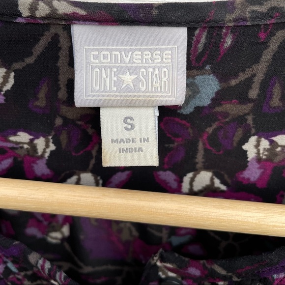 Converse One-Star Floral Blouse, Size S - Picture 5 of 6